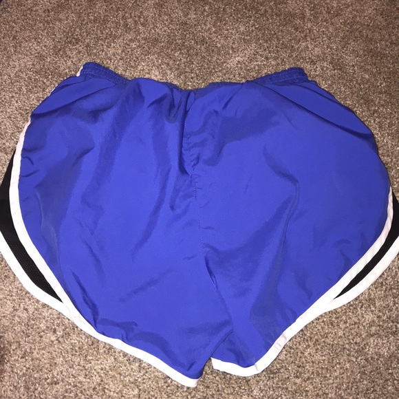 blue nike shorts - Picture 2 of 2